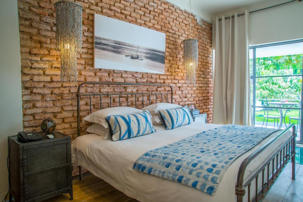 Hotel Latitude 13 Degrees Lilongwe Zewnętrze zdjęcie